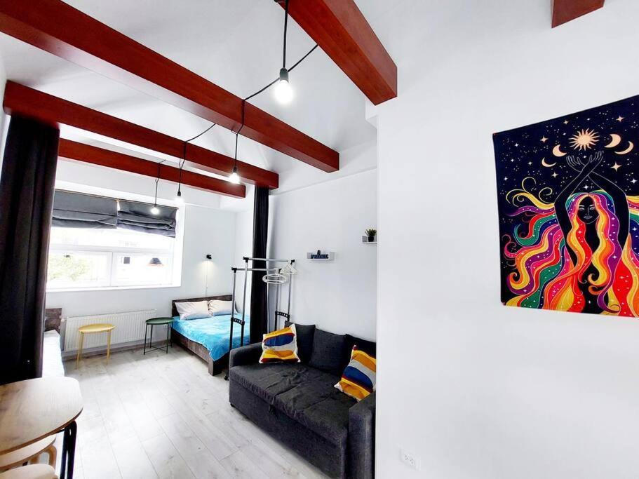 Center Apt. Near Rustaveli Av. Apartment *