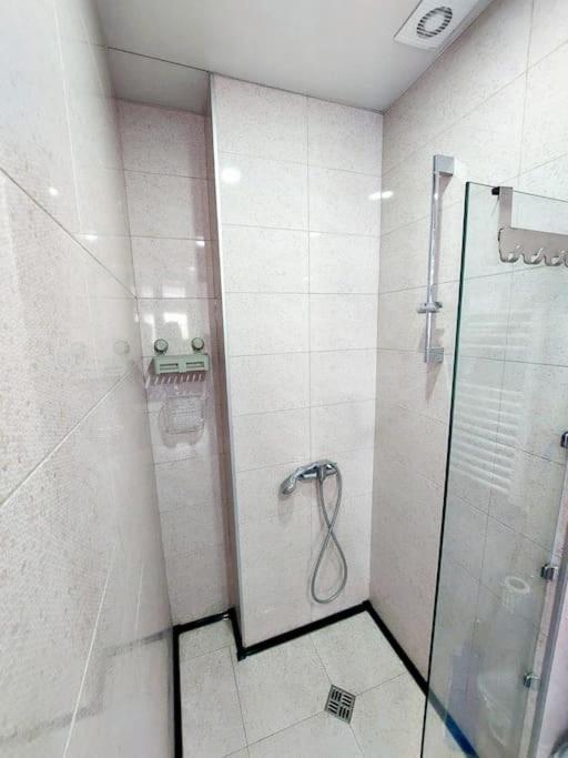 Apartment Center Apt. Near Rustaveli Av. *