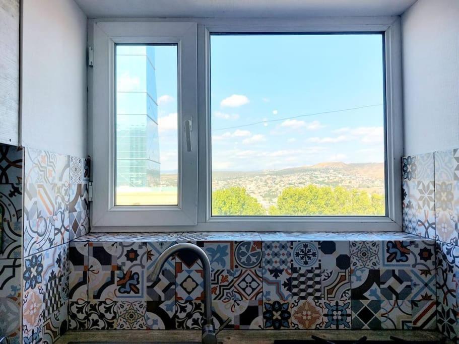 Center Apt. Near Rustaveli Av. Апартаменты