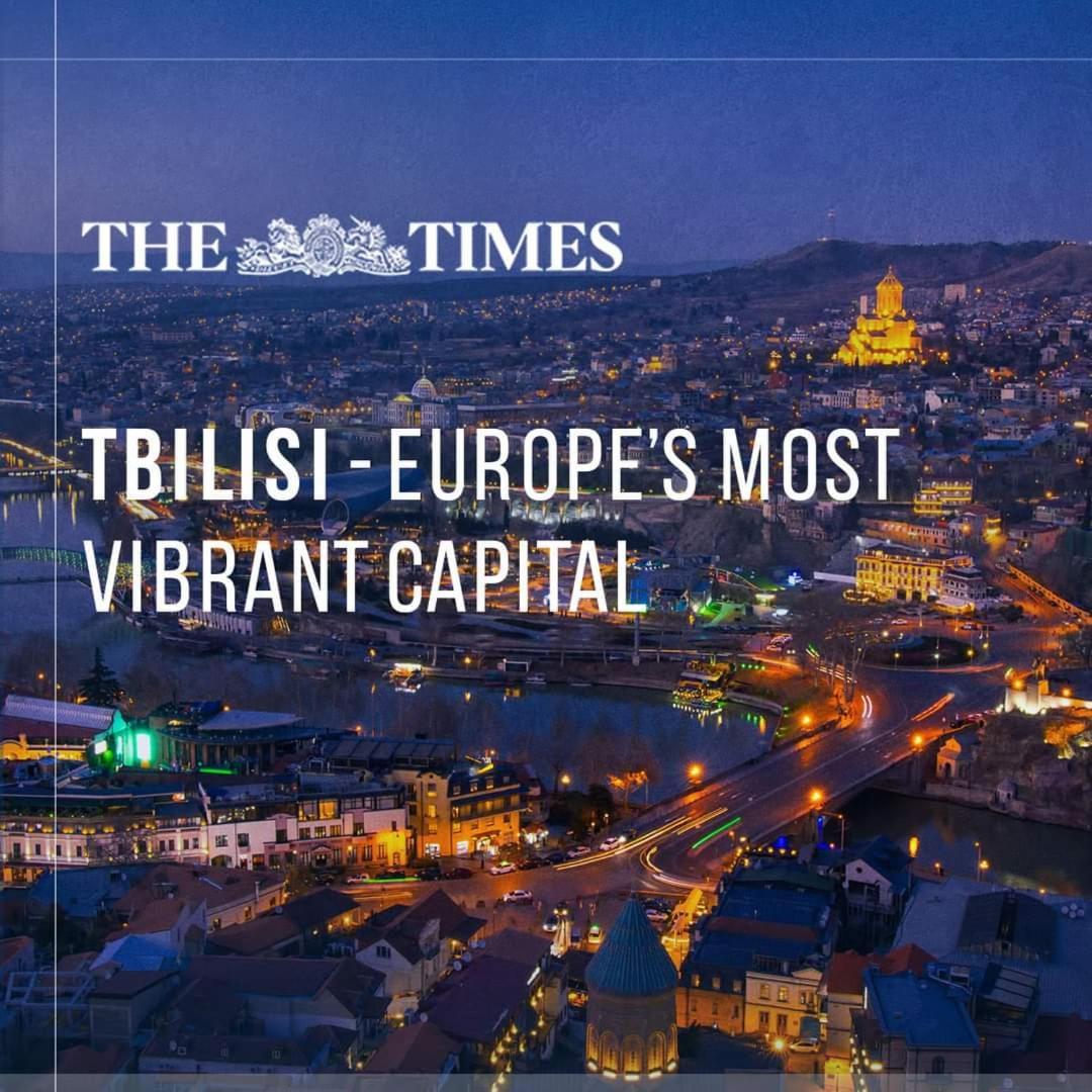 Center Apt. Near Rustaveli Av. * Тбилиси